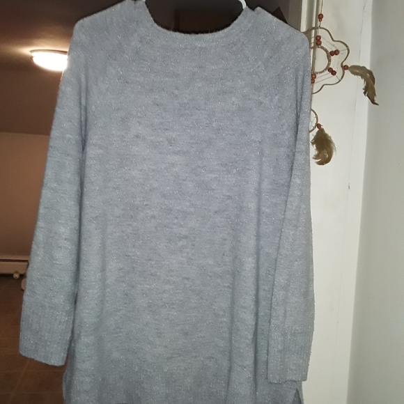 Lauren conrad sweater size xl. - Picture 4 of 5